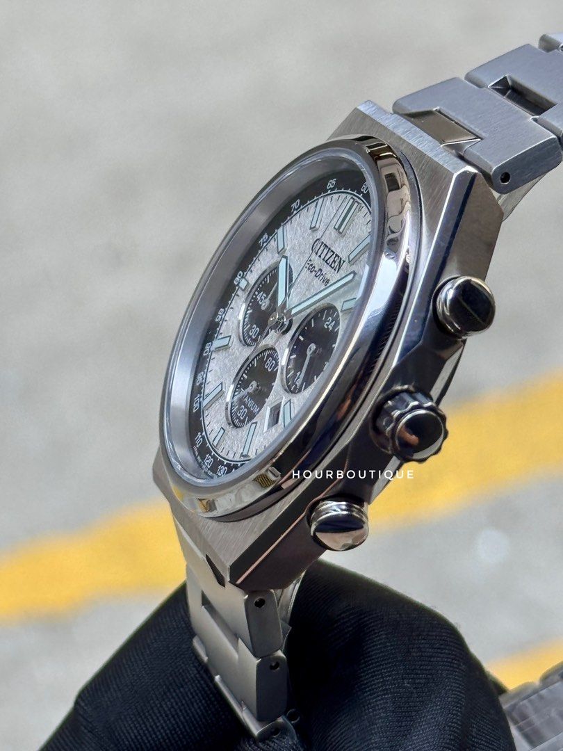 Brand New Citizen ZenShin Panda Eco-Drive Chronograph Super Titanium Watch CA4610-85A
