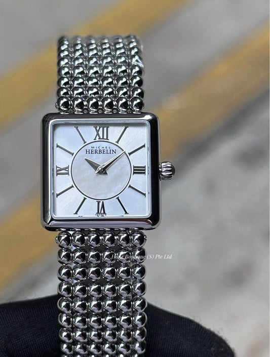Brand New Herbelin Pearls Bracelet With Pearl Dial