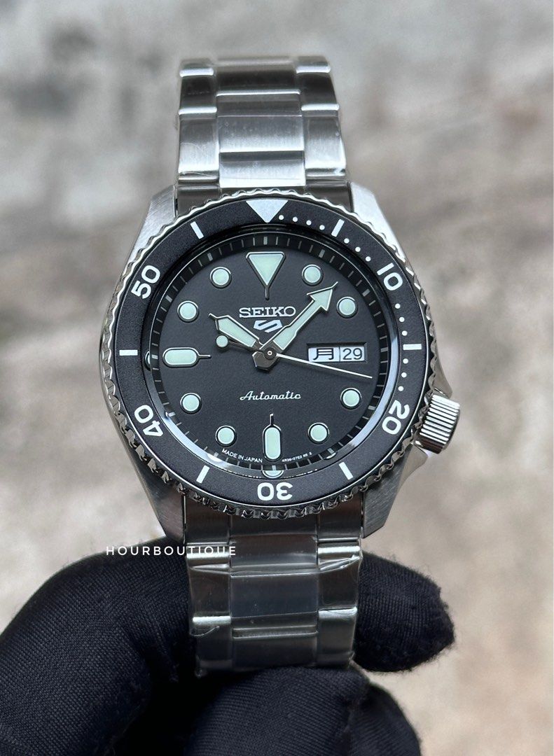 Brand New Japan Edition Seiko 5 Black Classic Dial Mens Automatic Casual Watch SBSA005 SRPD55K1