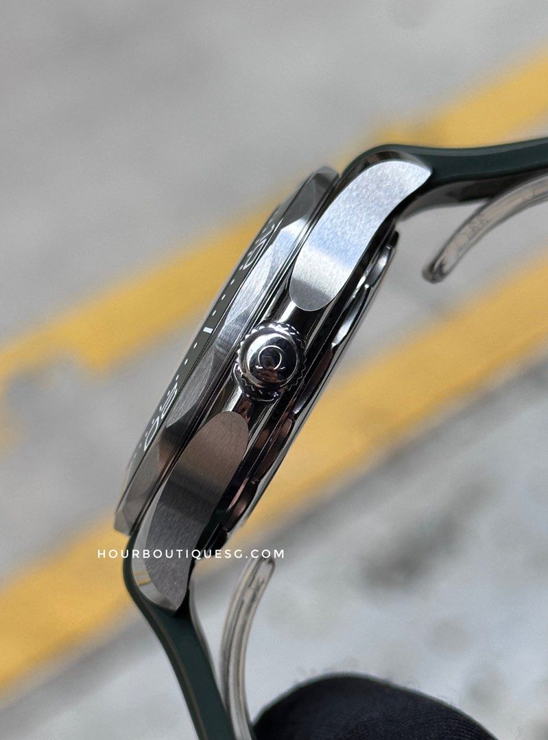 Brand New Omega SeaMaster 300 Green on Rubber Strap 210.32.42.20.10.001