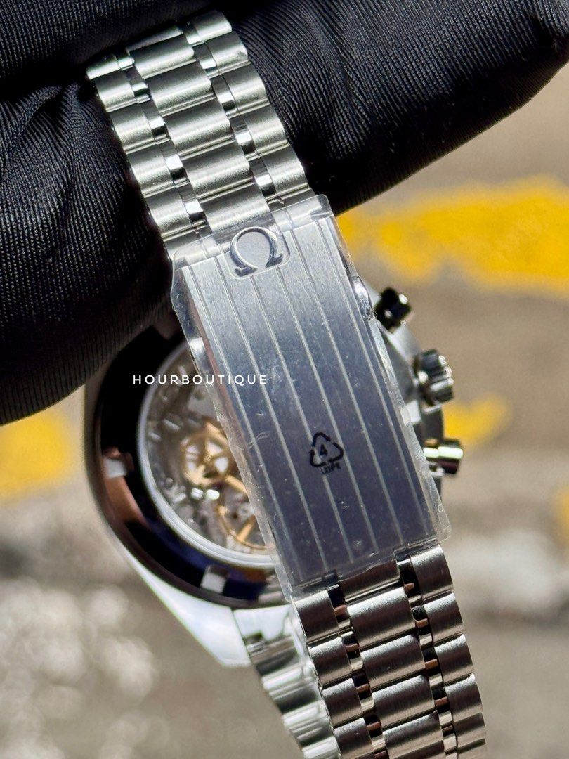 Brand New Omega SpeedMaster Sapphire White Dial Manual Winding Watch 310.30.42.50.04.001