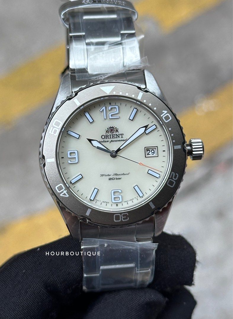 Brand New Orient Mako Sapphire Cream Dial Solar Powered Divers Watch RA-WJ0003S