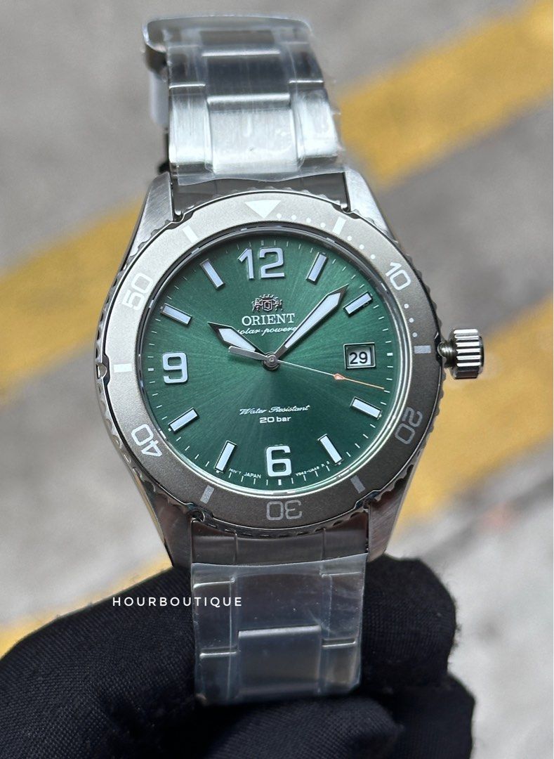 Brand New Orient Mako Sapphire Jade Green Dial Solar Powered Divers Watch RA-WJ0001E