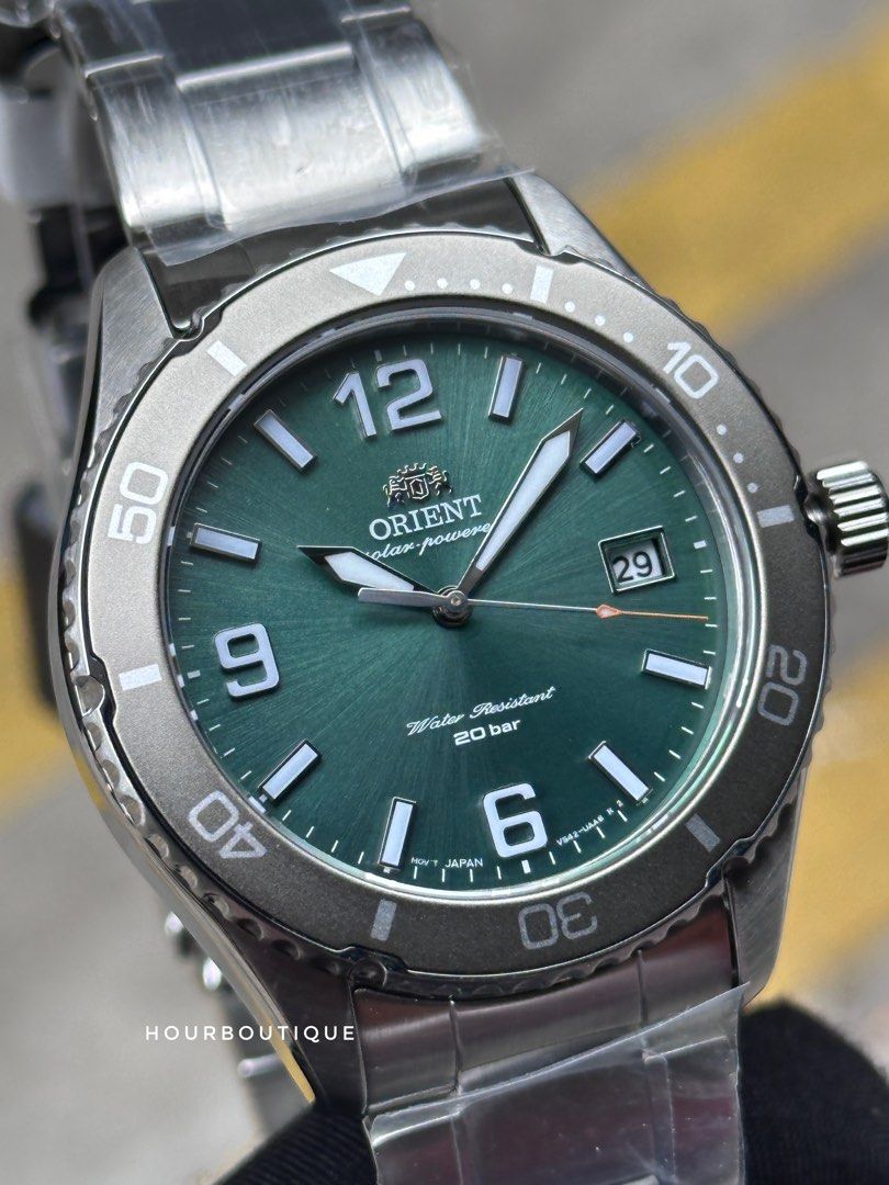 Brand New Orient Mako Sapphire Jade Green Dial Solar Powered Divers Watch RA-WJ0001E