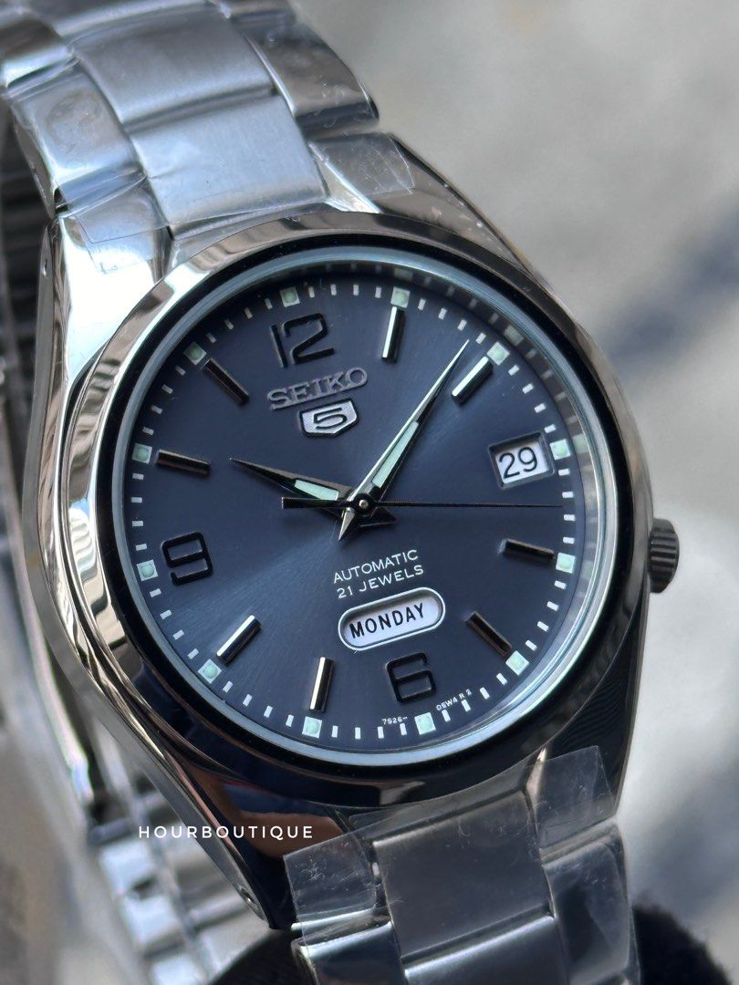 Brand New Seiko 5 Blue Dial Automatic Watch SNK621K1