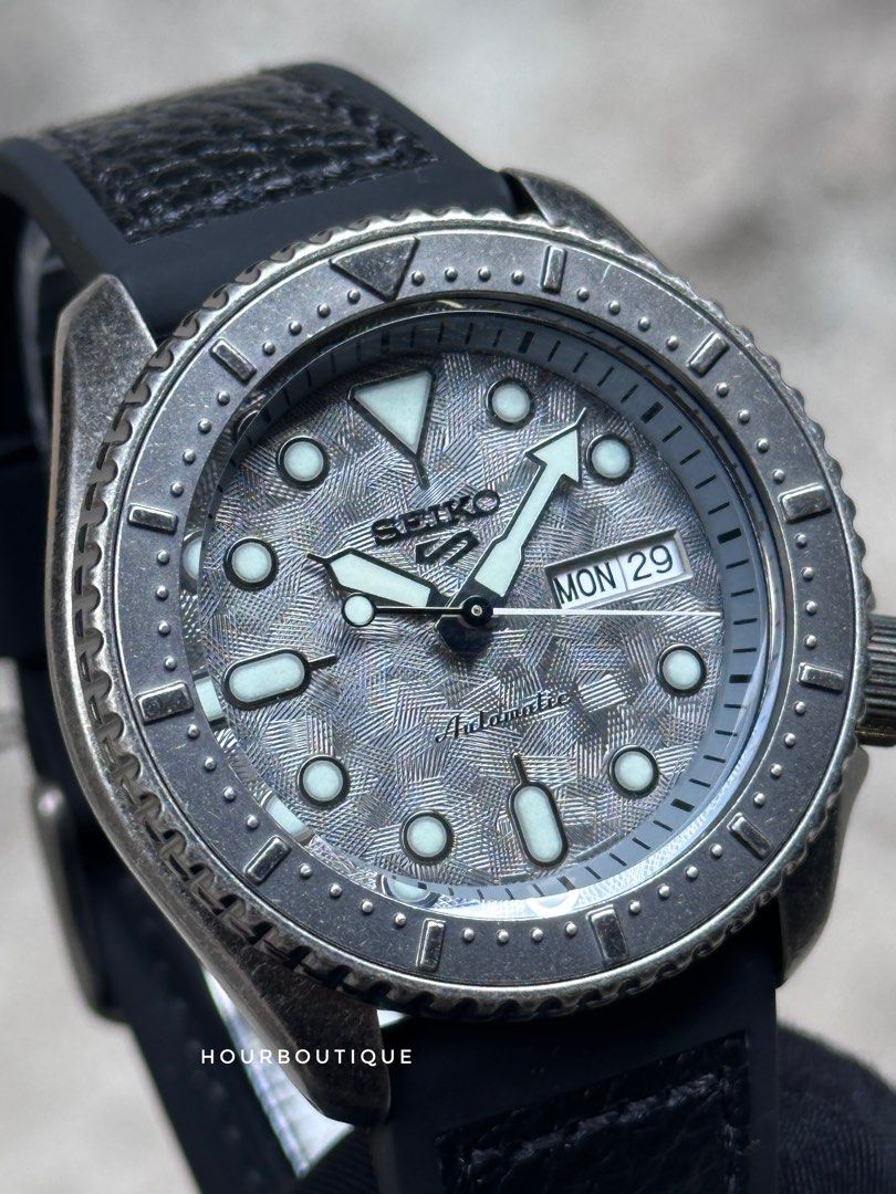 Brand New Seiko 5 Printed Meteor Dial Automatic Mens Watch SRPE79K1