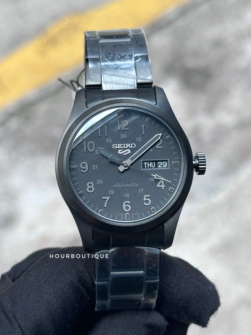 Brand New Seiko 5 Stealth Black metal Bracelet Automatic Watch SRPJ09J1