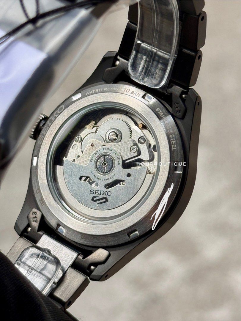 Brand New Seiko 5 Stealth Field Watch Automatic SRPJ09K1