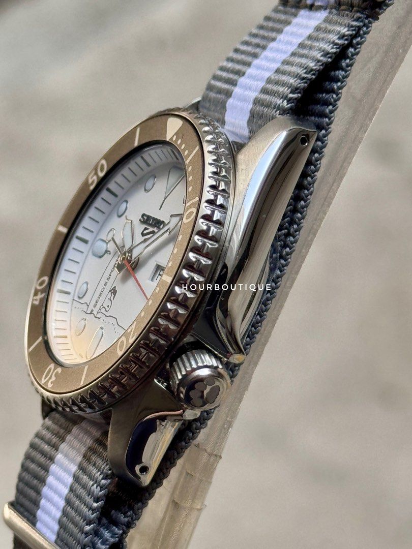 Brand New Seiko 5 X Snoopy Collaboration, Automatic Watch SRPK25K1