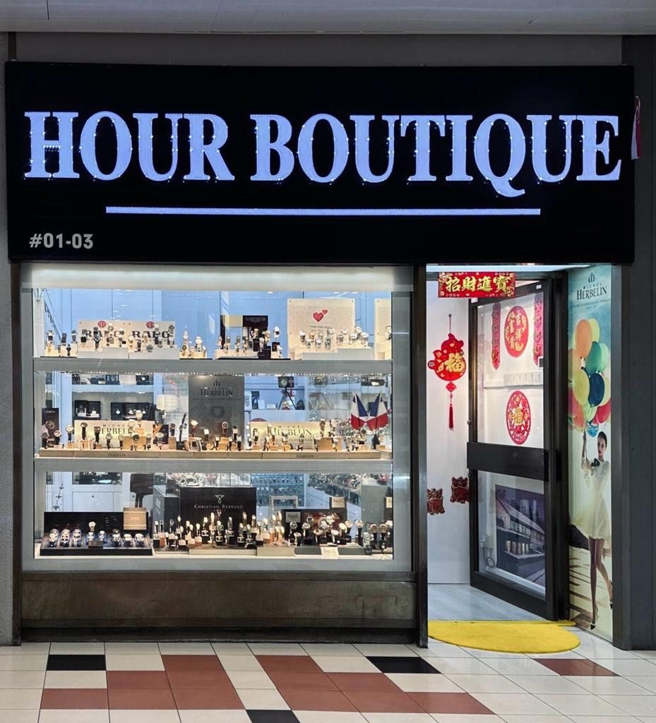 Brand New Casio GShock Fine Metallic Series Gold Case Watch GM-2100YGM-9A