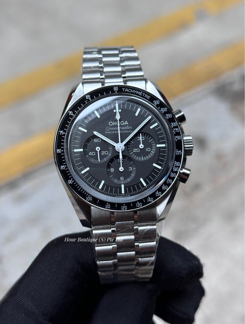 Brand New Omega SpeedMaster Moonwatch Sapphire Glass on Bracelet 310.30.42.50.01.002