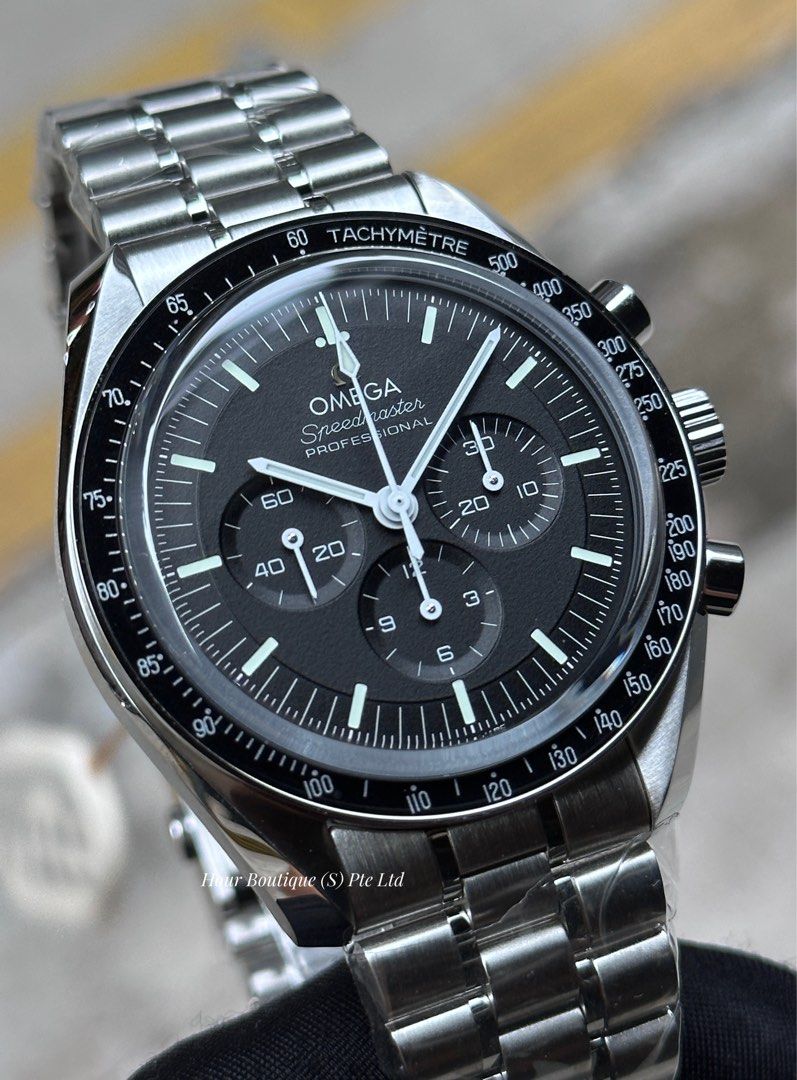 Brand New Omega SpeedMaster Moonwatch Sapphire Glass on Bracelet 310.30.42.50.01.002