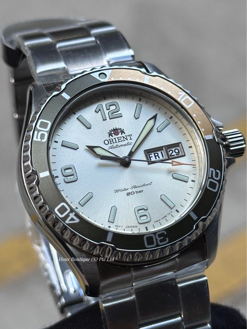 Brand New Orient Kamasu Sunburst Silver Dial Automatic Divers RA-AA0821S