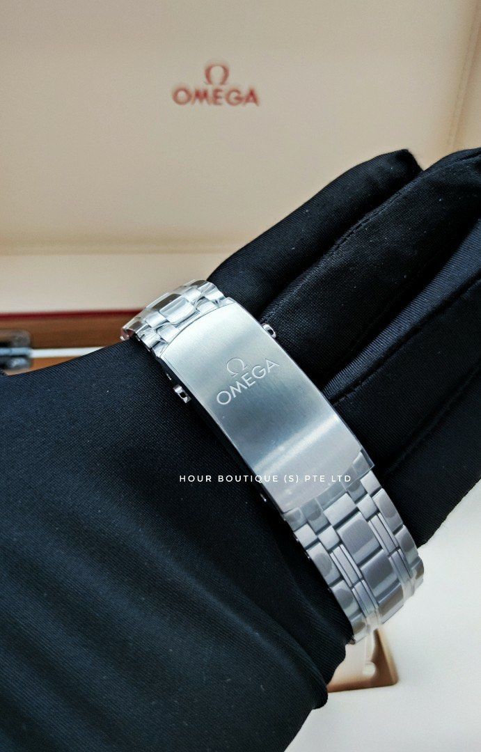 Brand New Omega SeaMaster 300 White Dial Men's Automatic Divers Watch 210.30.42.20.04.001
