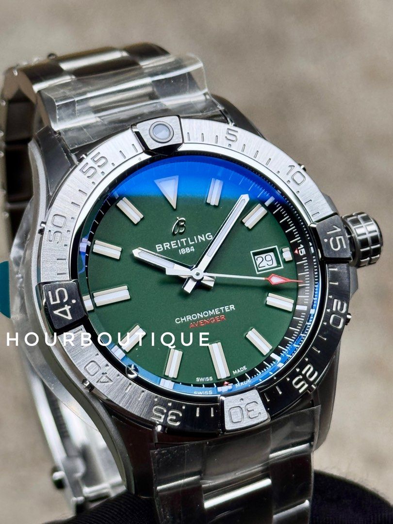 Brand New Breitling Avenger 42 Green Dial Swiss Made Automatic Watch A17328