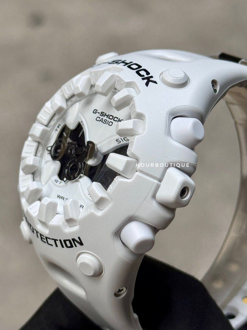 Brand New Casio GShock Matt White Watch GA-V01-7A