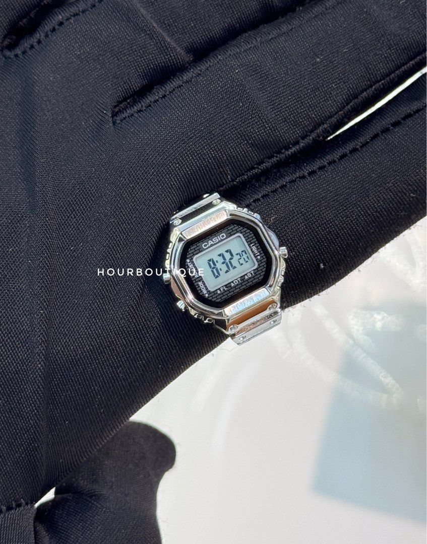 Brand New Casio Ring Watch CRW-001-1DR
