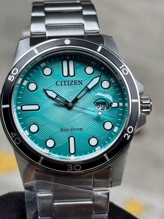 Brand New Citizen Eco-Drive Green Dial Mens Watch AW1816-89E