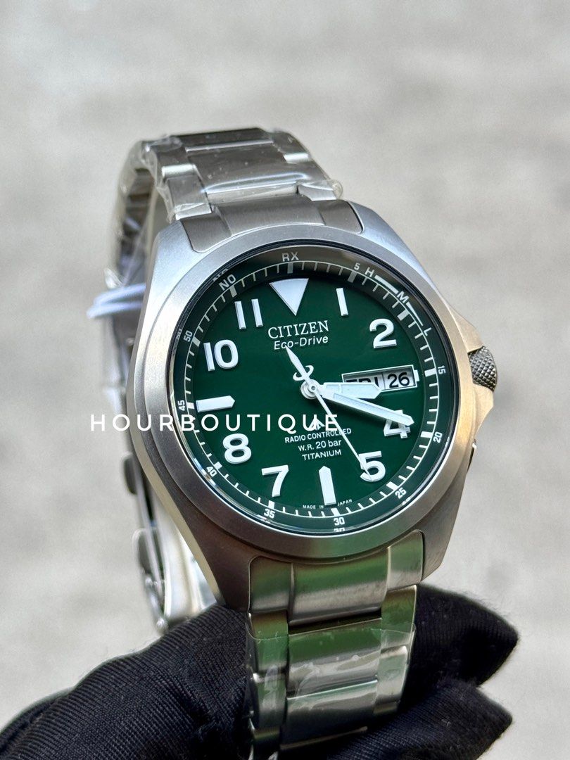 Brand New Citizen ProMaster Super Titanium Green Dial Eco-Drive Watch PMD56-2951