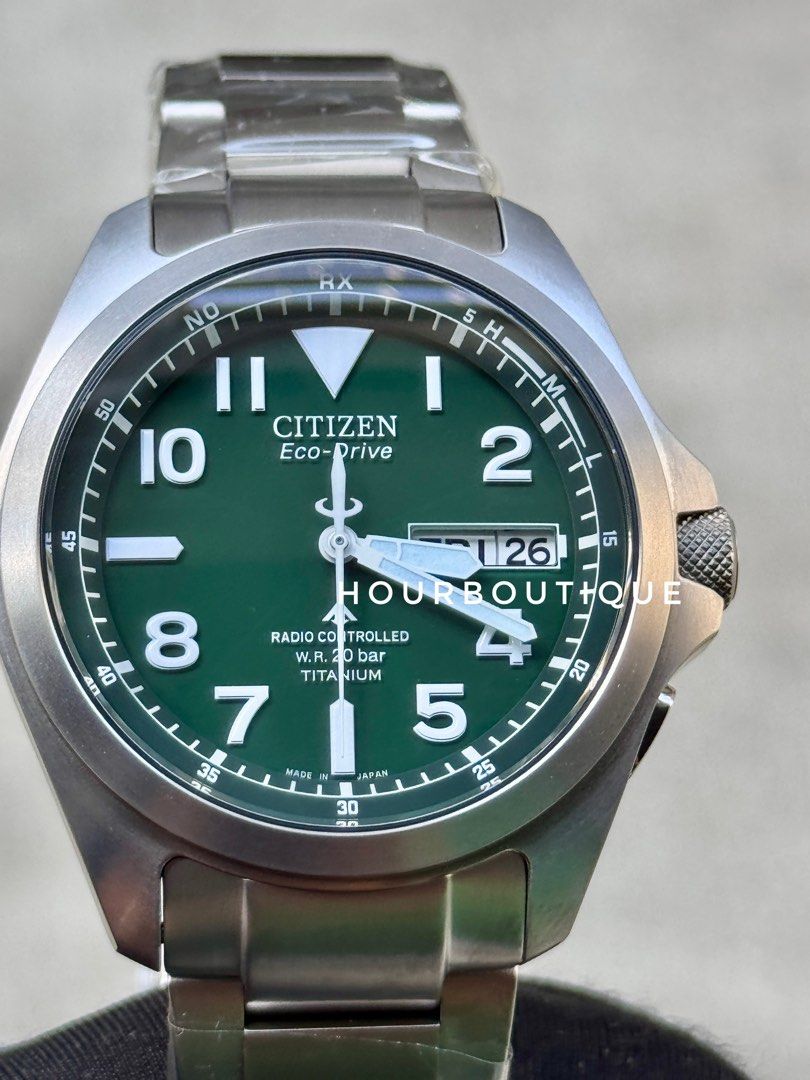 Brand New Citizen ProMaster Super Titanium Green Dial Eco-Drive Watch PMD56-2951
