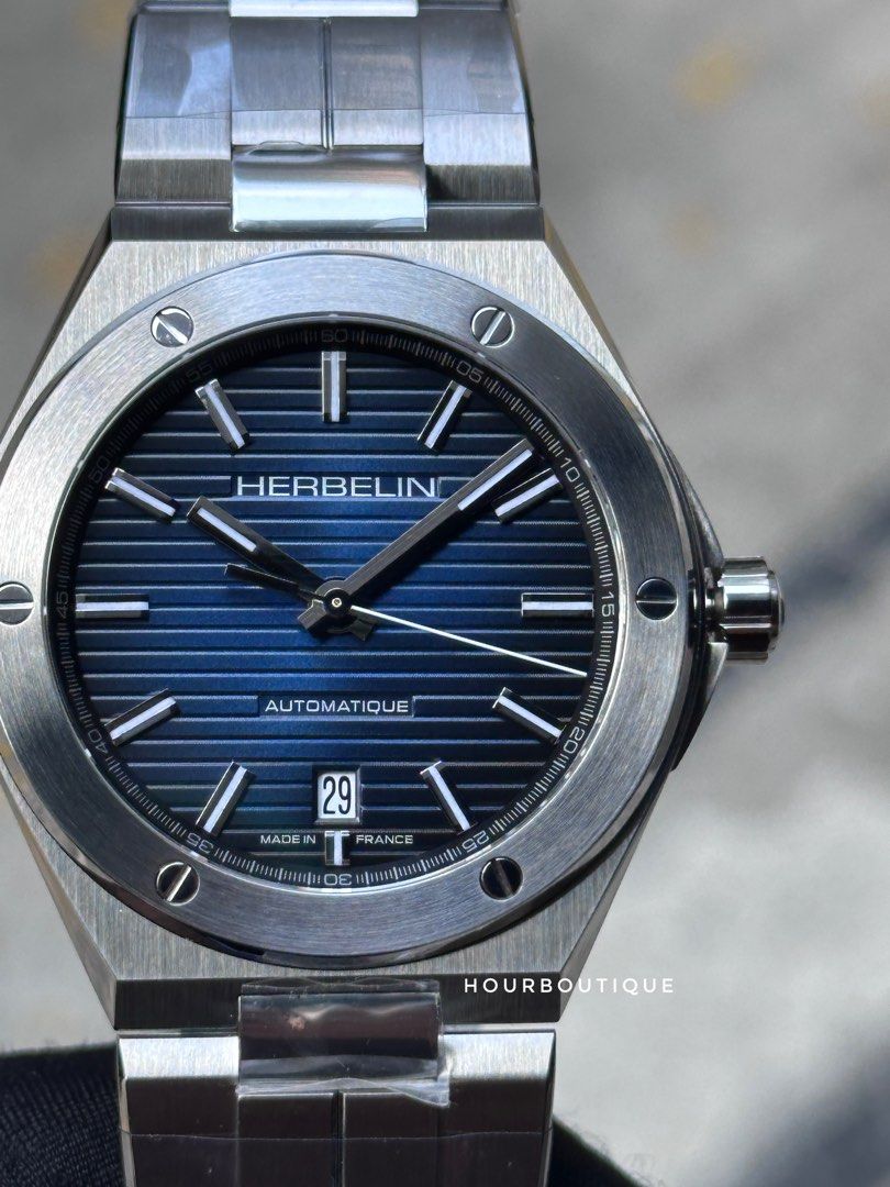 Brand New HERBELIN Cap Camarat Dark Blue Dial Mens Automatic Watch