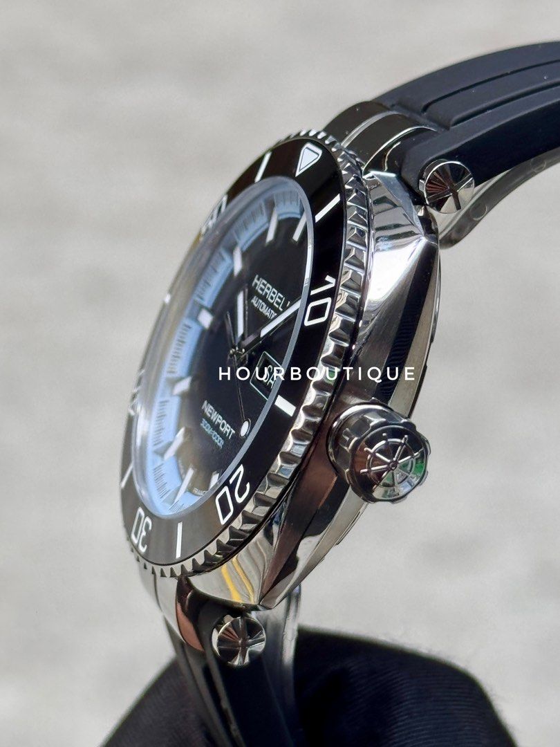 Brand New Herbelin NewPort Automatic Blue Flange Divers Made in France Watch 1774AN15