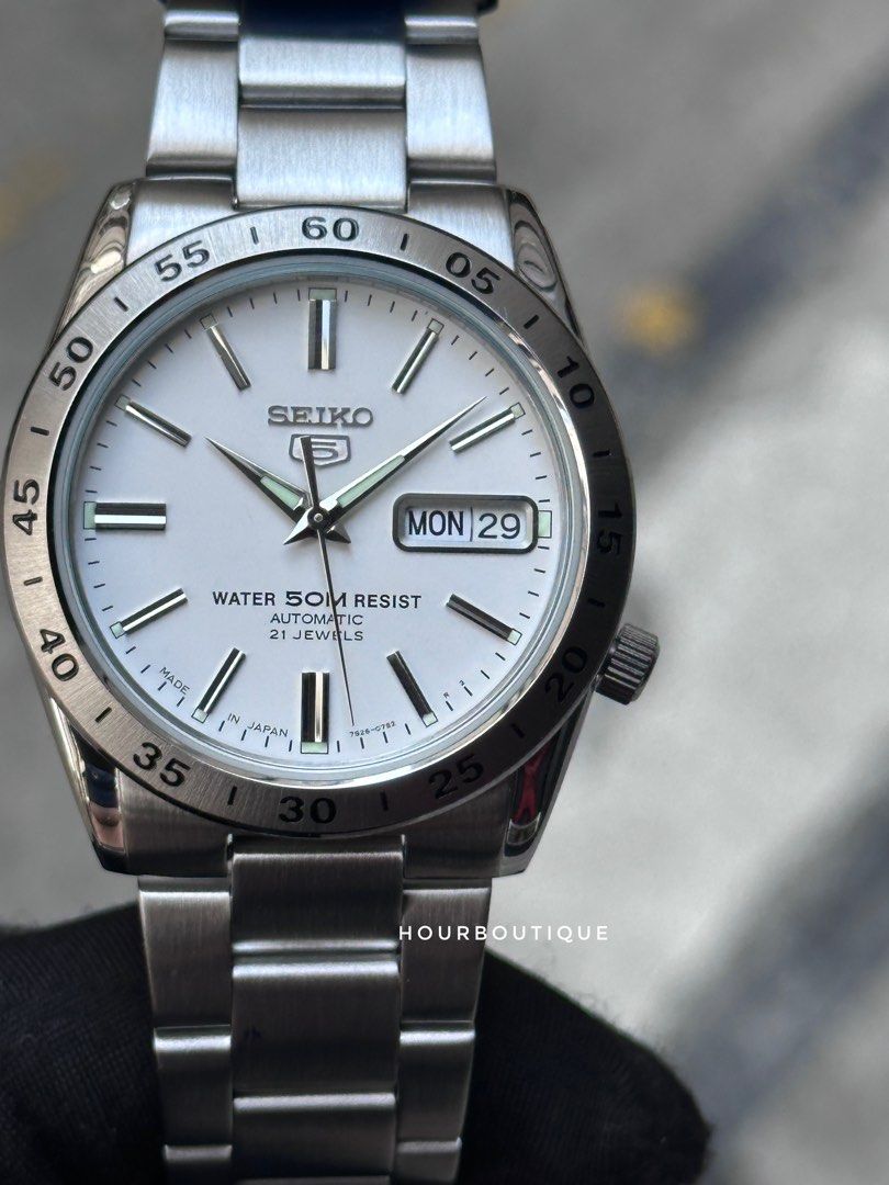 Brand New Made In Japan Seiko 5 White Dial Explorer Automatic Watch SNKD97J1