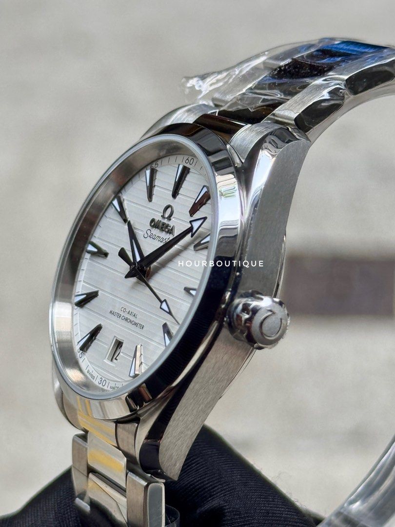 Brand New Omega SeaMaster AquaTerra 38mm White Decking Dial Automatic Watch 220.10.38.20.02.001