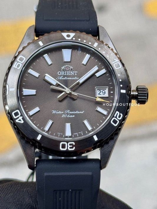 Brand New Orient Mako 40 PVD Black Case Automatic Diver Watch RA-AC0M10N