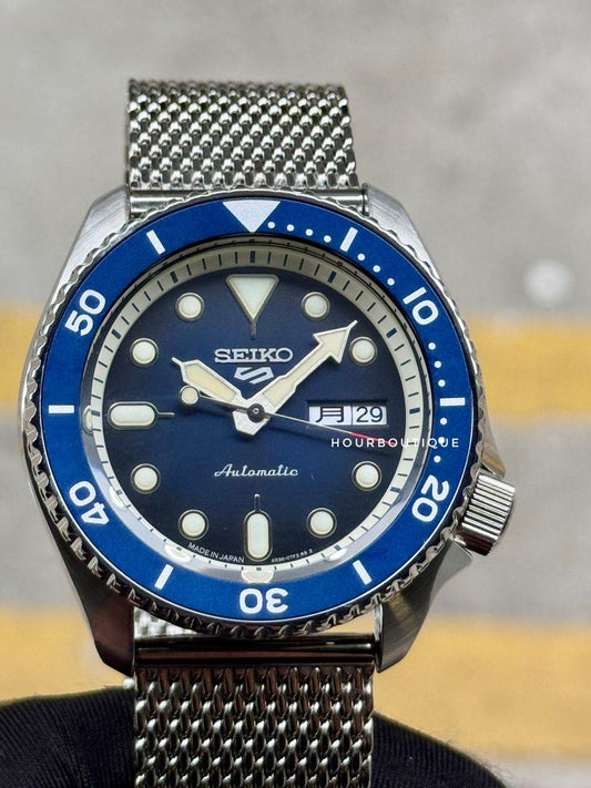 Brand New Seiko 5 Blue Dial Mesh Bracelet Automatic Watch SBSA015 Made In Japan