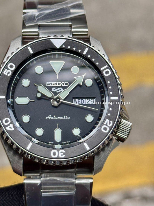 Brand New Seiko 5 Classic Black Dial Automatic Watch SRPD55K1