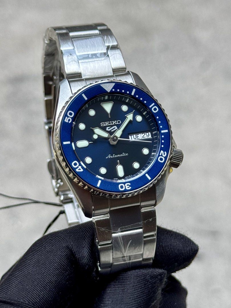 Brand New Seiko 5 Mid Size 38mm Blue Dial Automatic Watch SRPL77K1