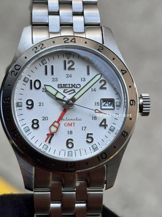 Brand New Seiko 5 Polar Explorer Automatic GMT Field Watch SSK059K1