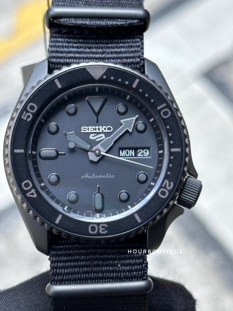 Brand New Seiko 5 Stealth Matt Black Mens Automatic Casual Watch SRPD79K1