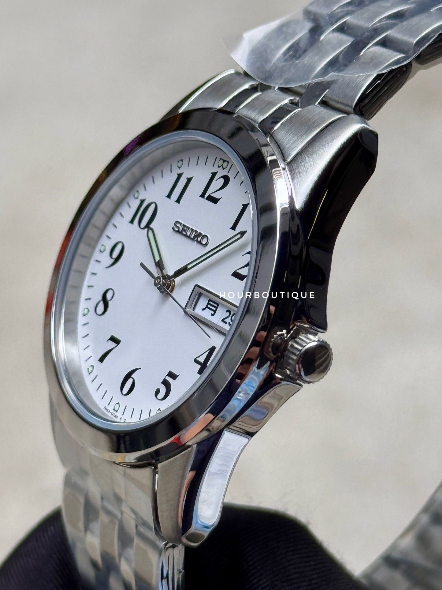 Brand New Seiko Japan Exclusive White Dial 38mm Quartz Watch SCXP009
