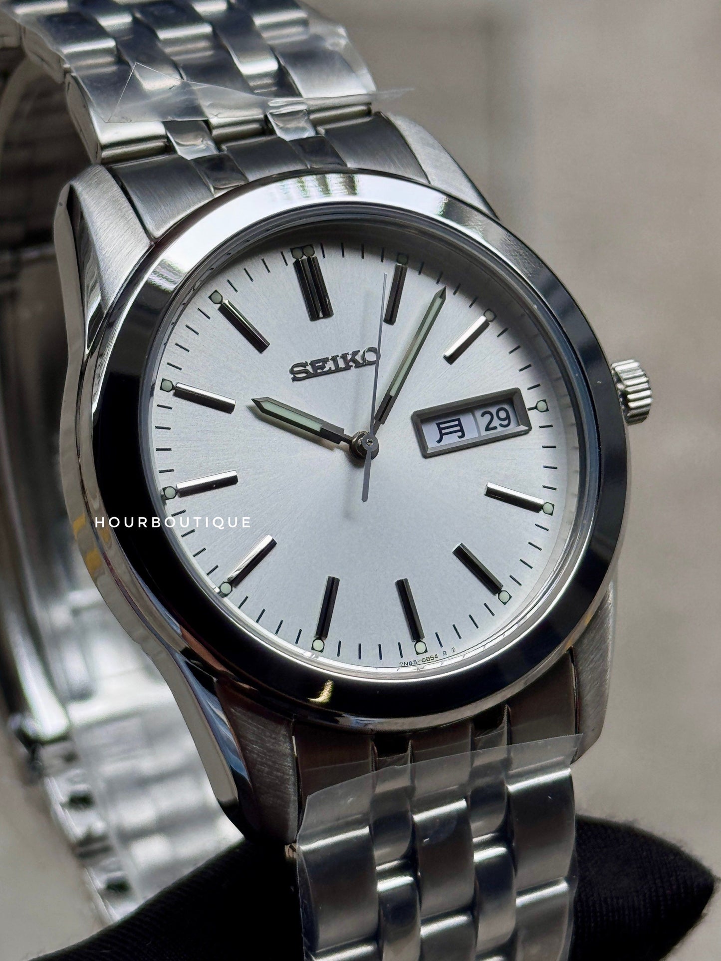 Brand New Seiko Japan Exclusive Silver Dial 38mm Quartz Watch SCXC007