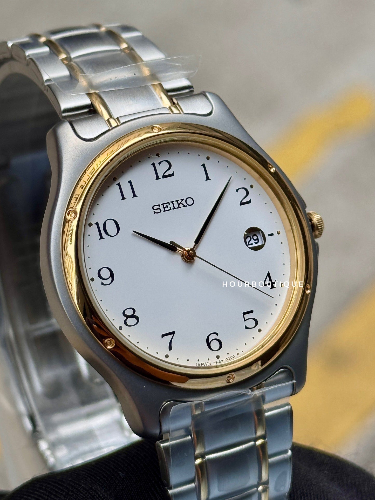 Brand New Seiko Japan Exclusive 36mm Quartz White Dial Watch SCXA028