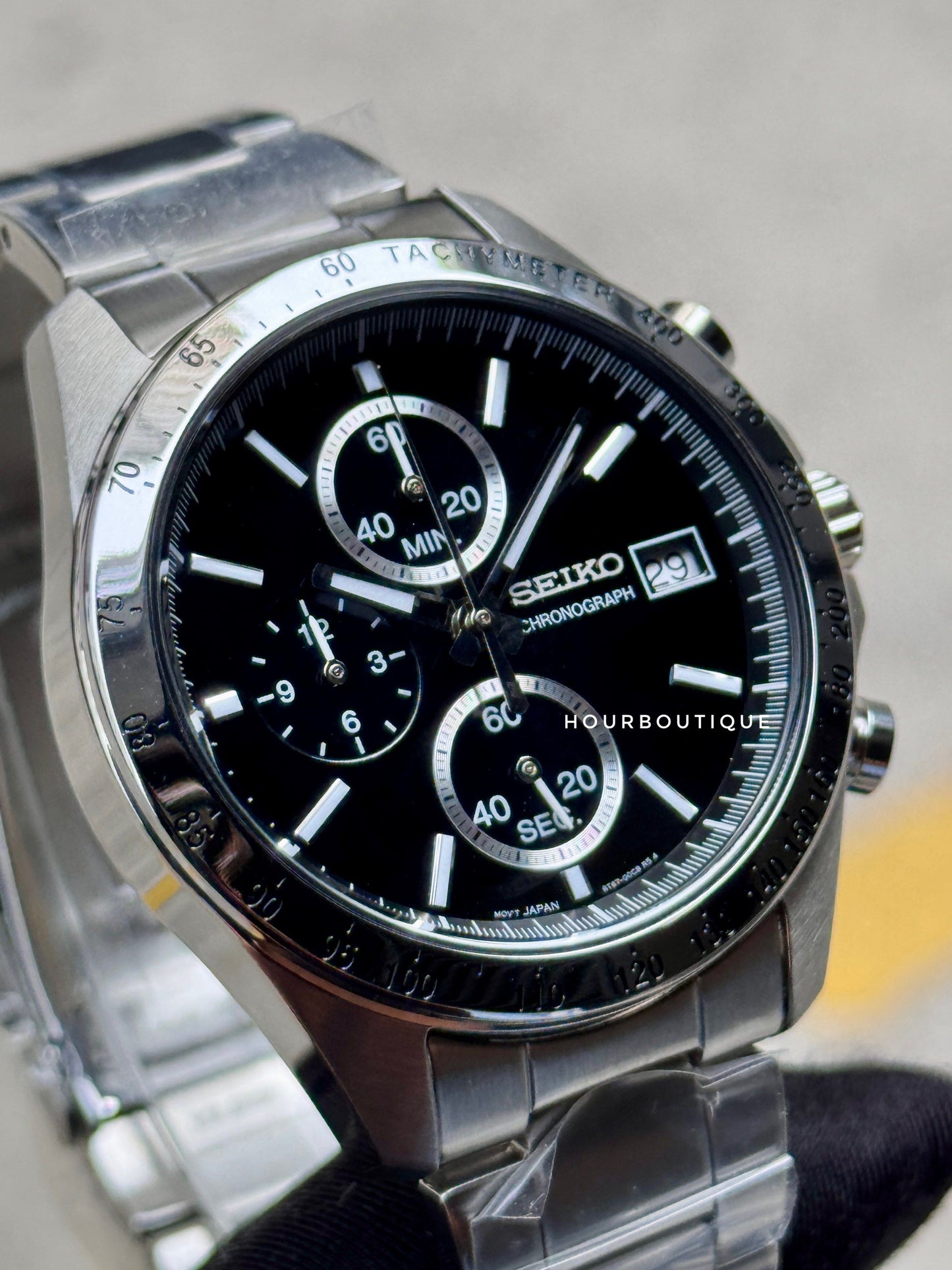 Brand New Seiko Japan Exclusive Black Dial Quartz Chronograph Watch SBTR005