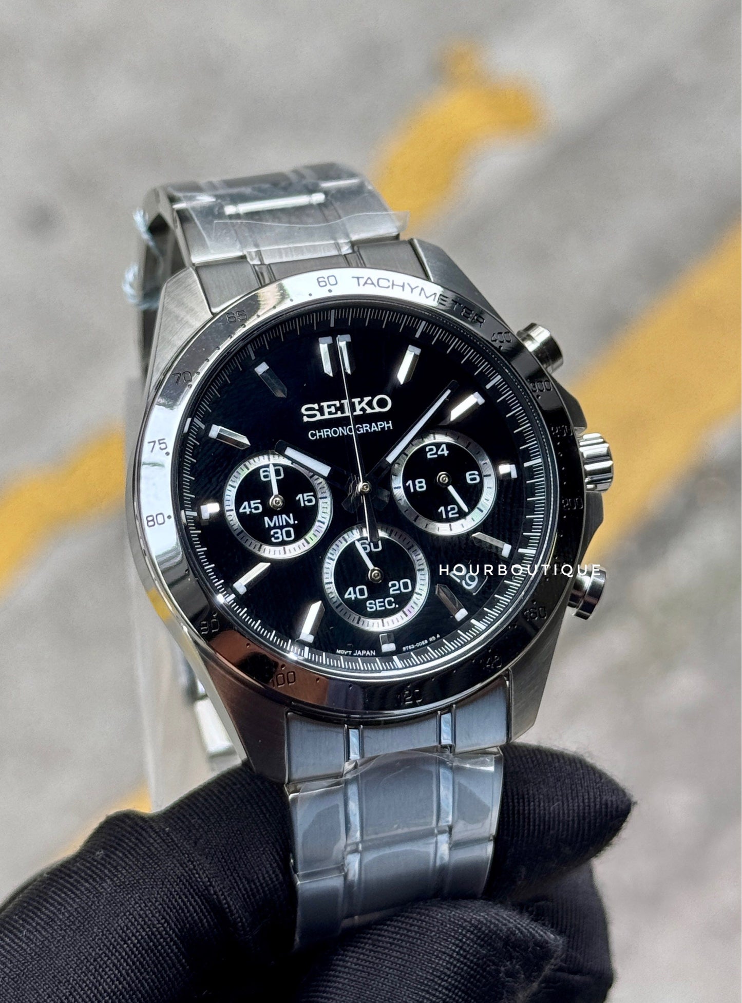 Brand New Seiko Japan Exclusive Black Dial Quartz Chronograph Watch SBTR013