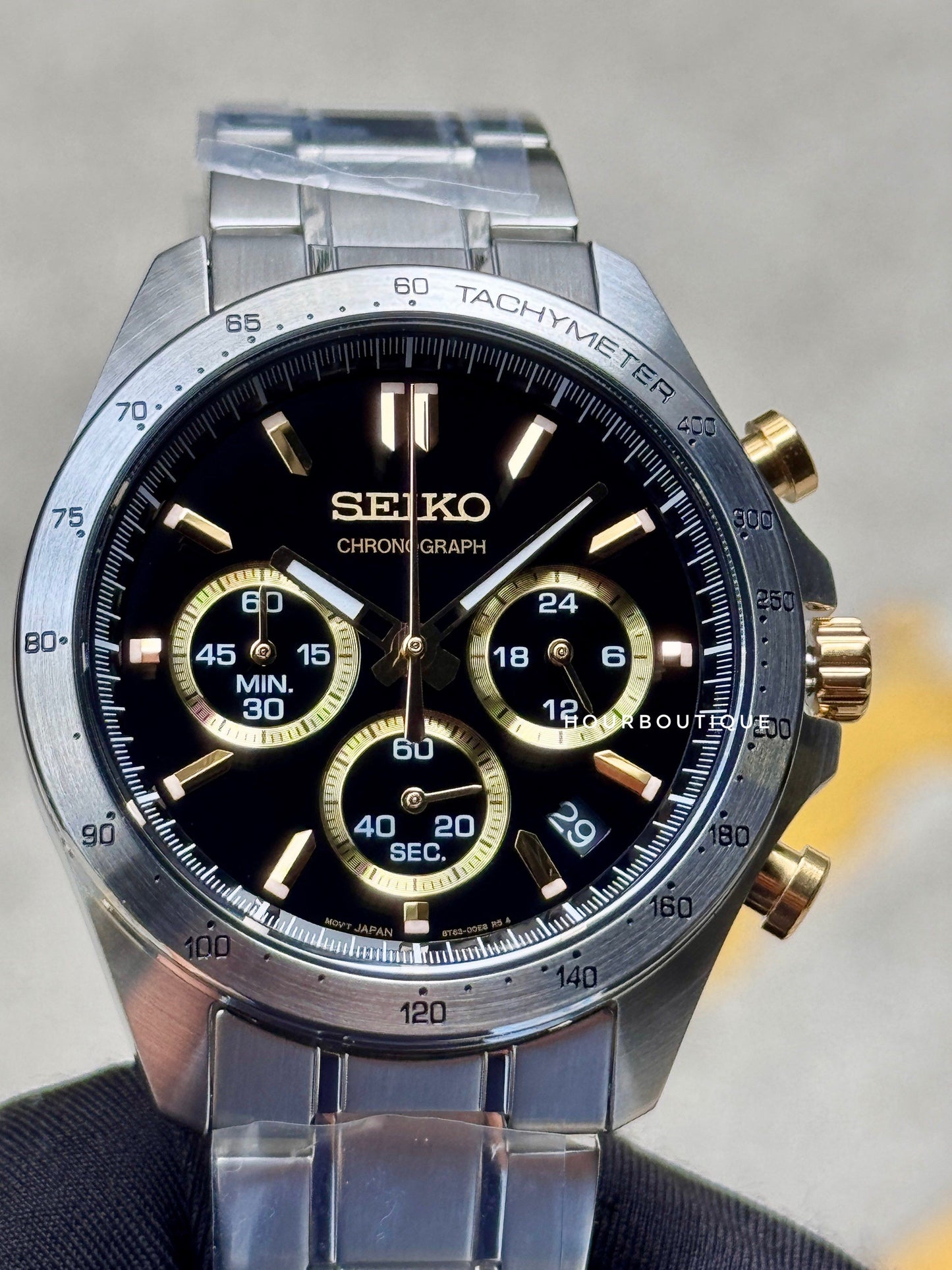 Brand New Seiko Japan Exclusive Black Dial Gold Index Quartz Chronograph Watch SBTR015