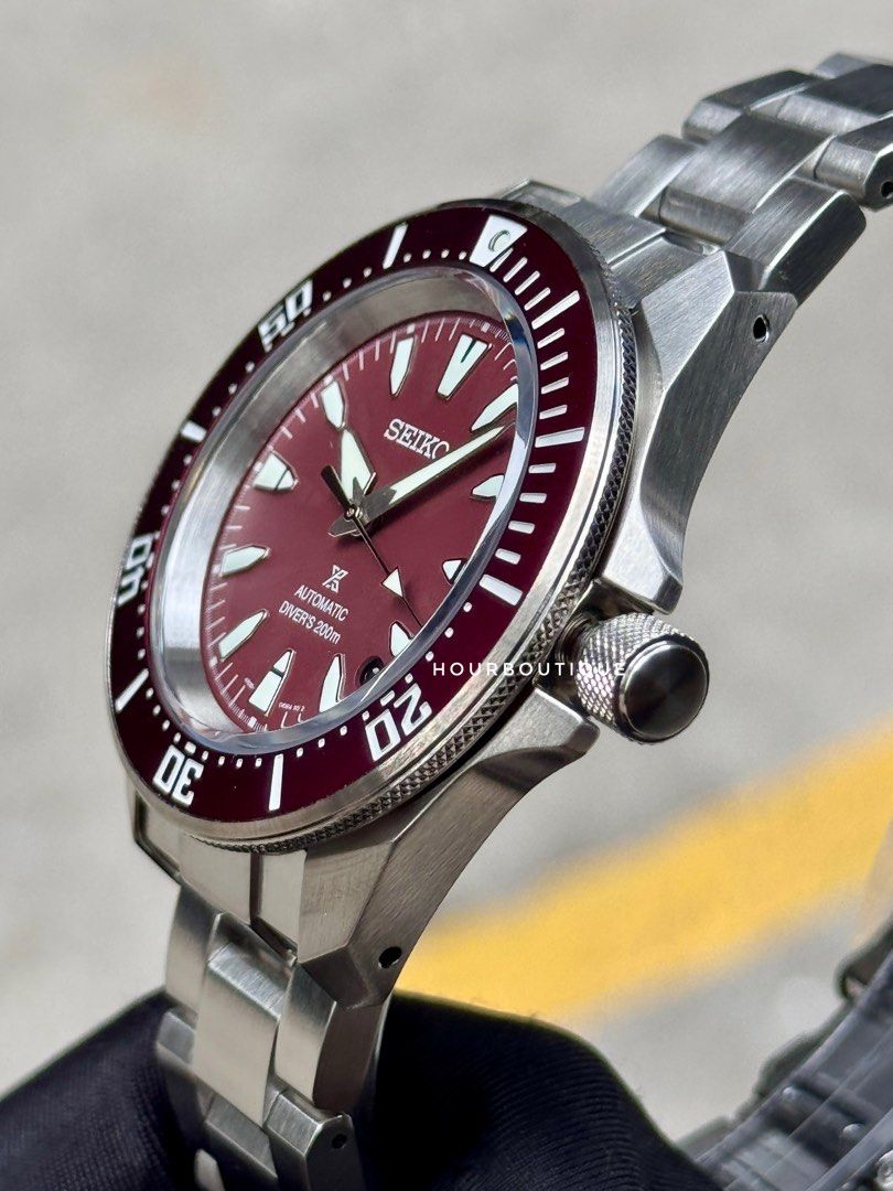 Brand New Seiko Prospex Red Dial Samurai , Automatic Divers Watch SRPK11K1