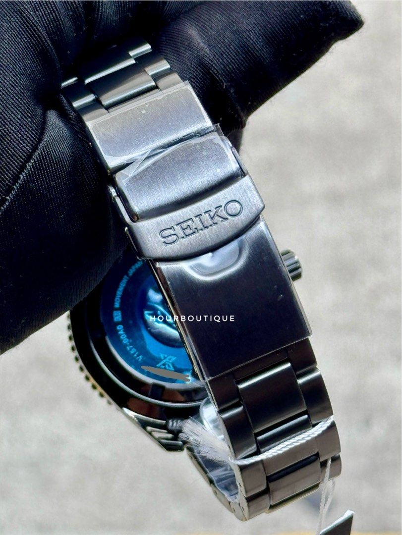 Brand New Seiko Prospex Solar Divers Black Dial Watch SNE597P1