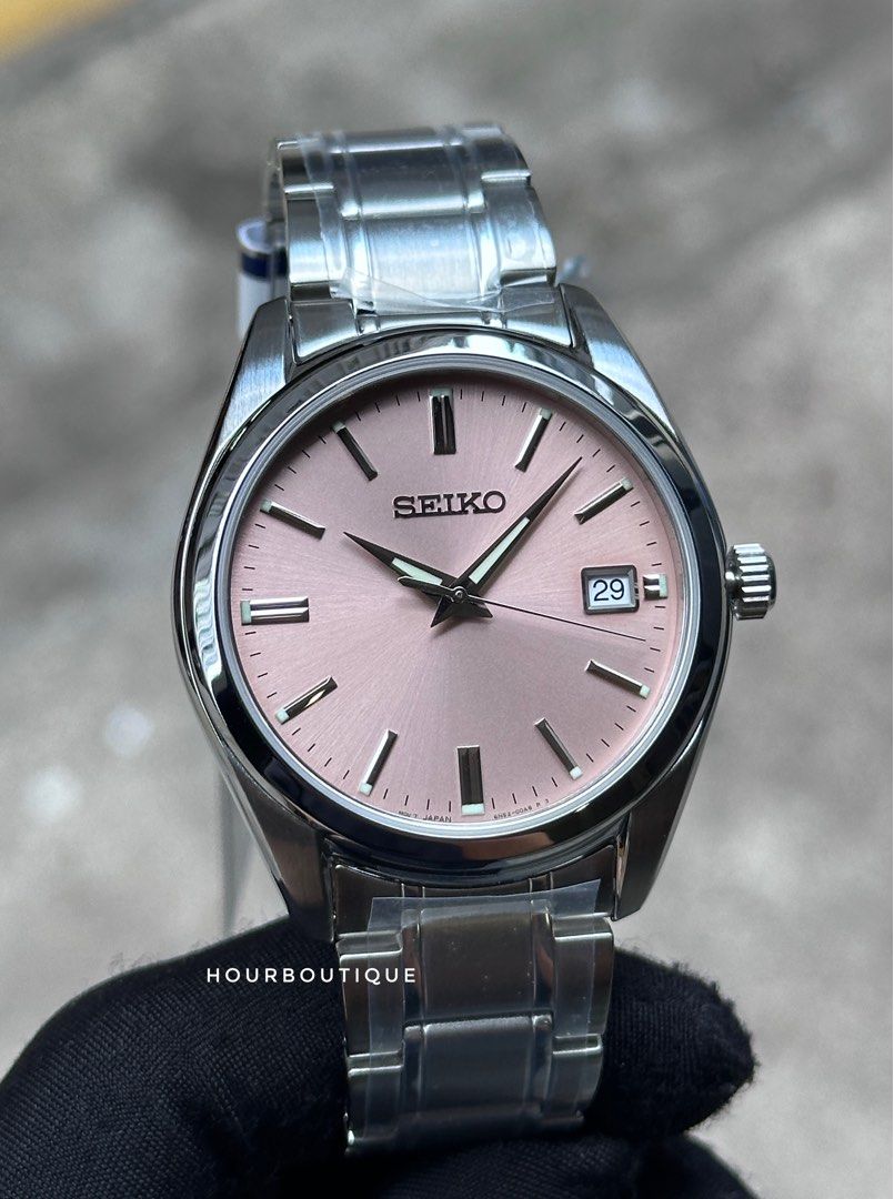 Brand New Seiko Quartz Salmon Dial Sapphire Crystal Watch SUR523P1