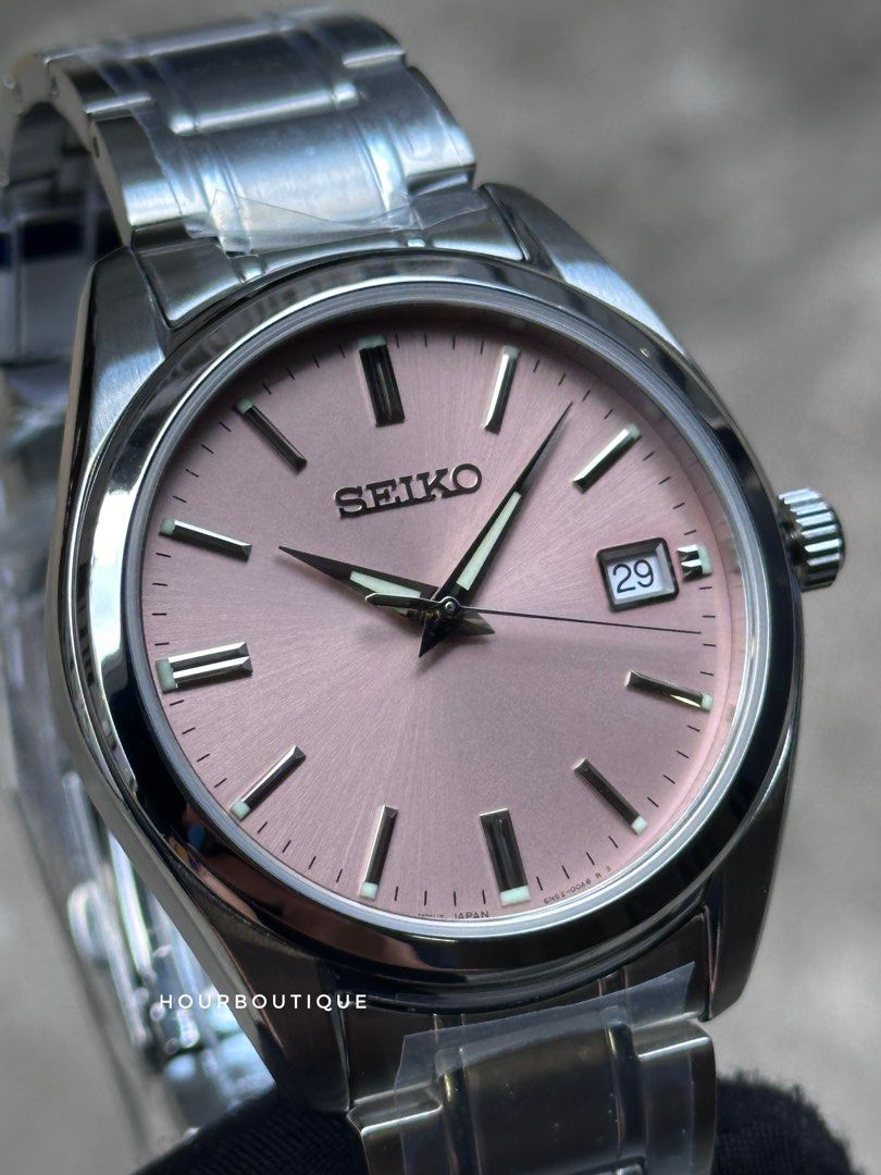 Brand New Seiko Quartz Salmon Dial Sapphire Crystal Watch SUR523P1