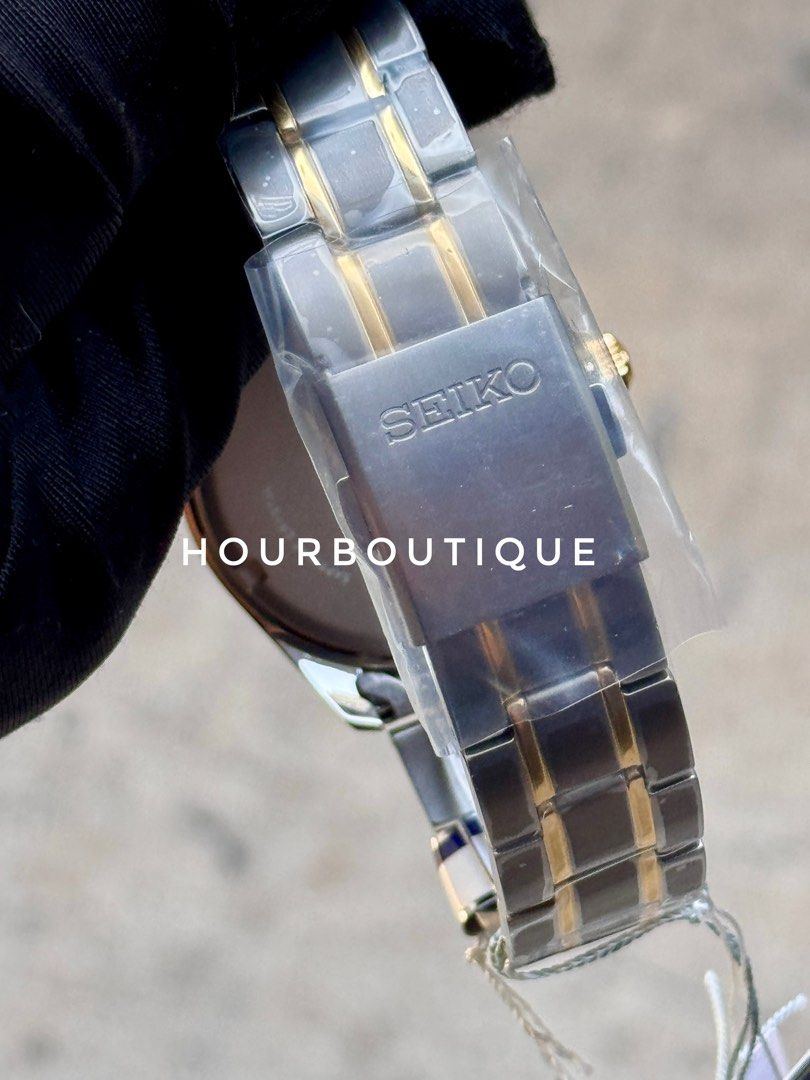 Brand New Seiko Titanium Case Green Dial Sapphire Crystal Quartz Watch SUR377P1