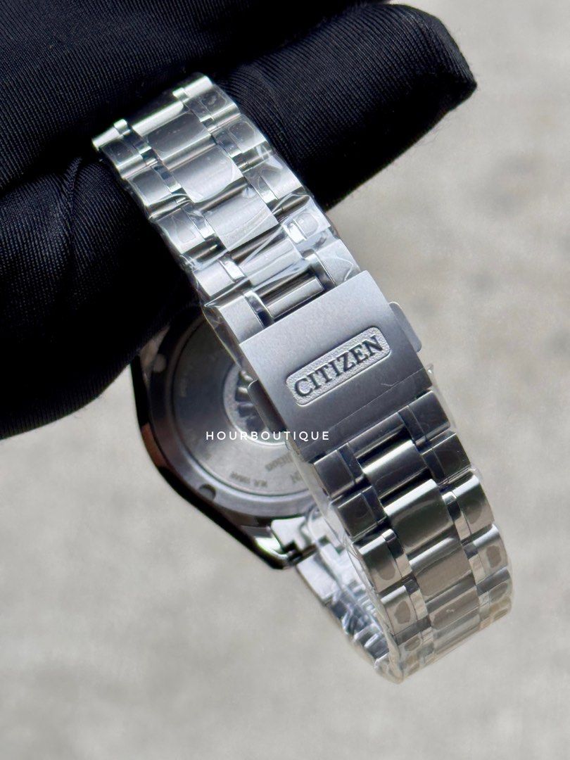 Brand New The Citizen Perpetual Calendar, Eco-Drive Washi Paper Ivory Colour Dial Watch AQ4100-57C