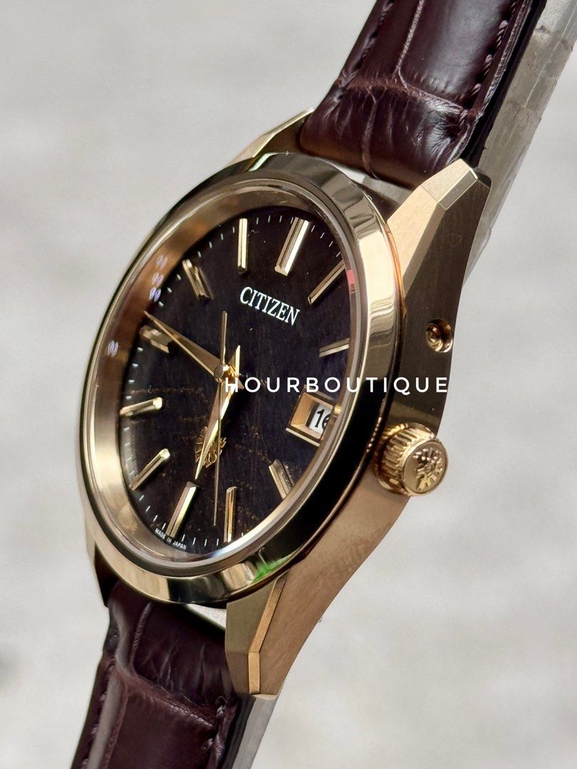 Brand New The Citizen Washi Paper Gold Leaf Dial Eco-Drive Perpetual Calendar Watch AQ4103-16E