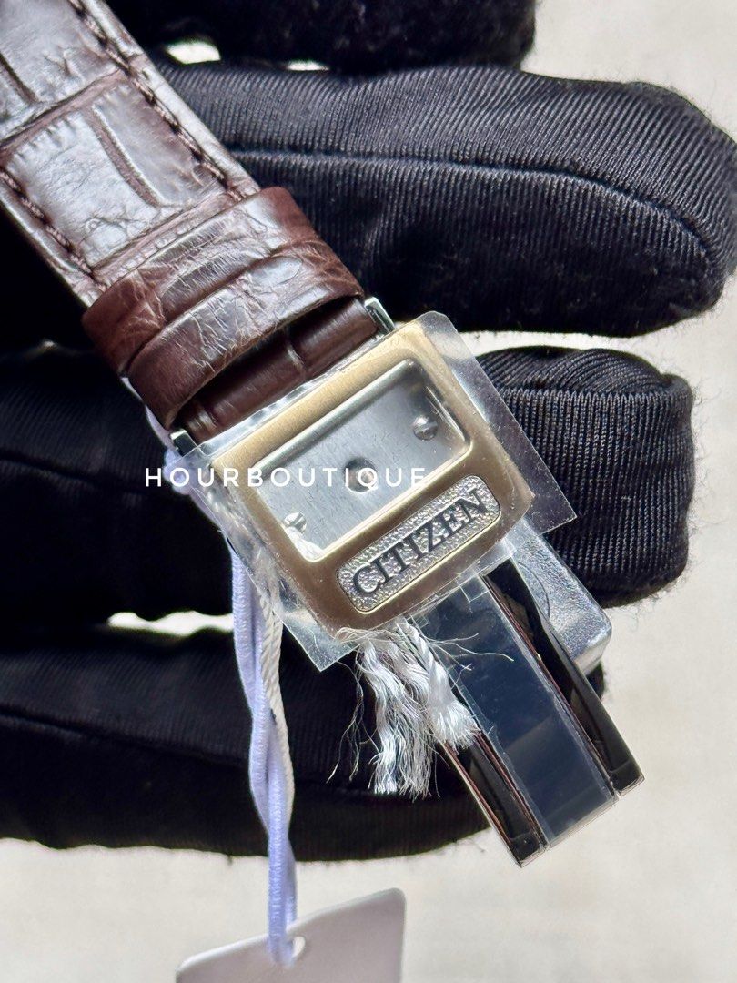 Brand New The Citizen Washi Paper Gold Leaf Dial Eco-Drive Perpetual Calendar Watch AQ4103-16E