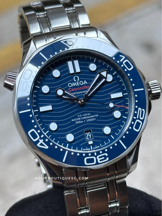 Brand New Omega SeaMaster Blue Dial Men's Automatic Divers Watch 210.30.42.20.03.001